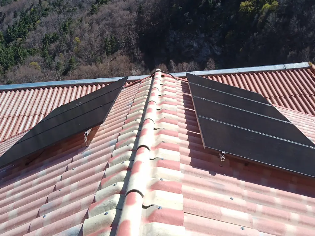 pose de photovoltaique - géné-bat-sud 66