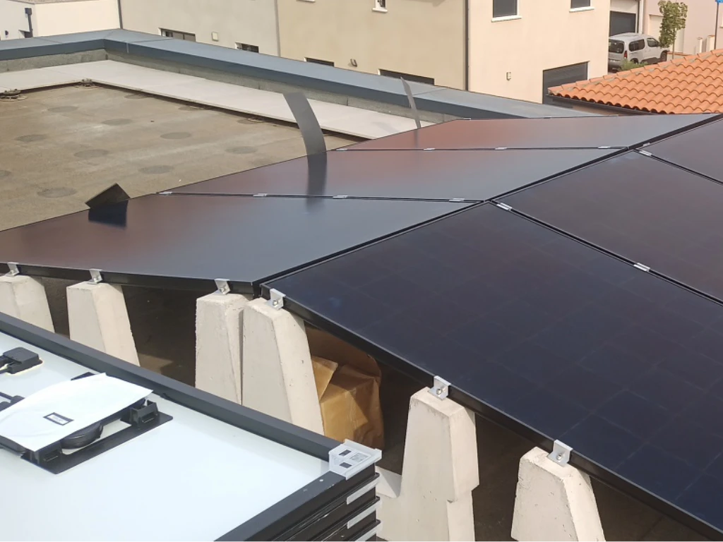 pose de photovoltaique - géné-bat-sud 66